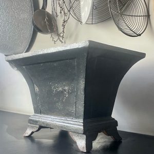 Gietijzeren Franse tuinvaas